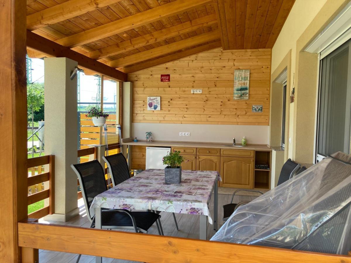 Ferienwohnung Balati Vendeghaz Balatonmáriafürdő Exterior foto